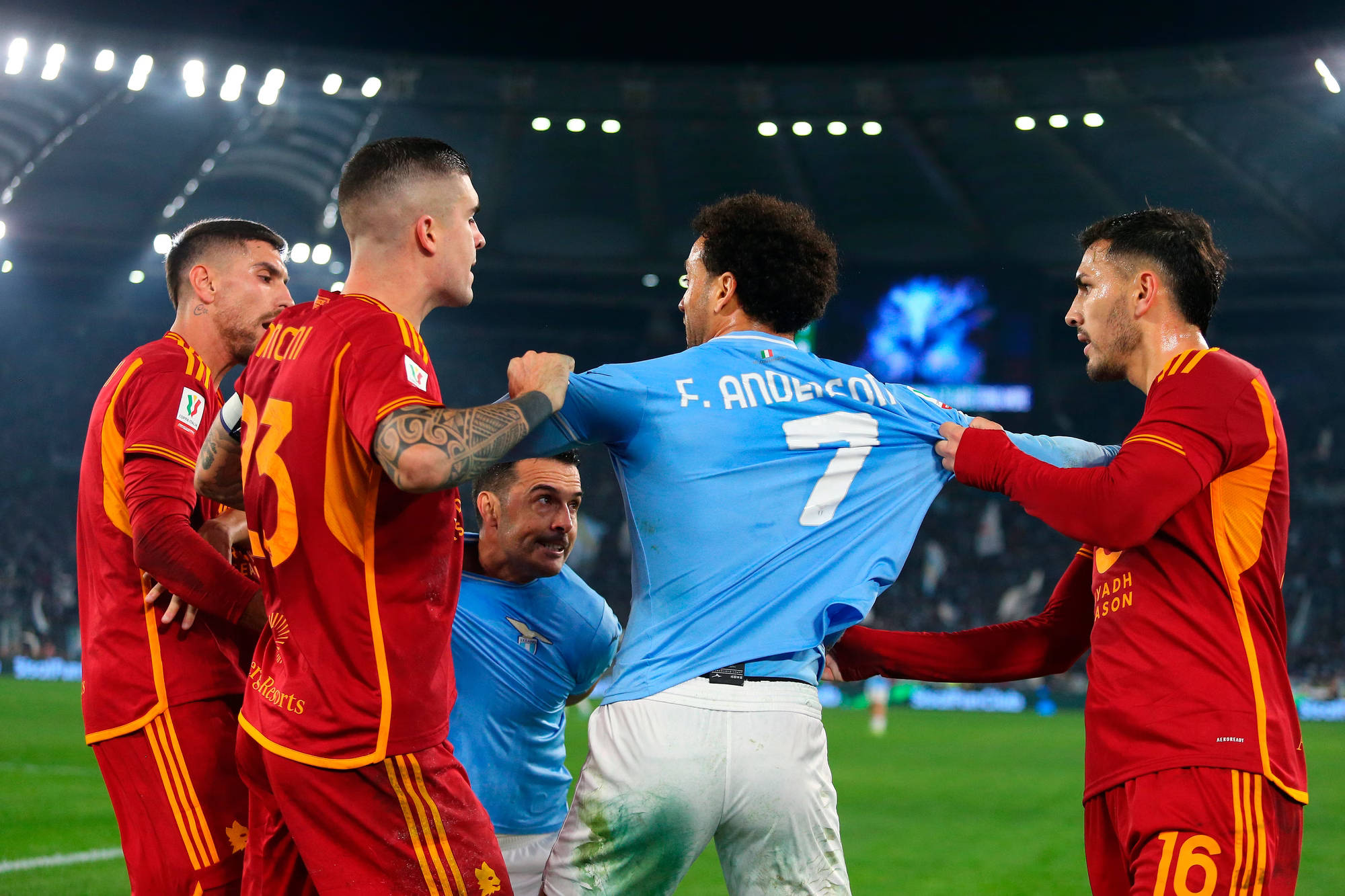 开云官方入口-拉齐奥迎NBA总决赛关键赛；今夜门线救险；更衣室稳定；资深球员宣示担当(拉齐奥全资讯)