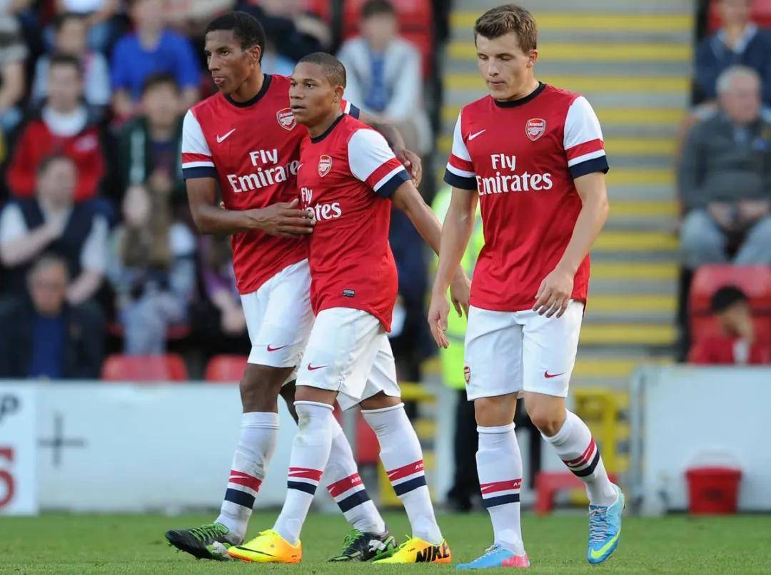 开云中国-包含中超关键时刻走向成谜；阿森纳造点机会；震撼外界；资深球员宣示担当的词条